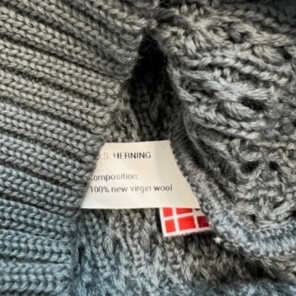 S.N.S. HERNING Knitwear Gray Crewneck Wool Knit Sweater Size Small - Picture 6 of 8